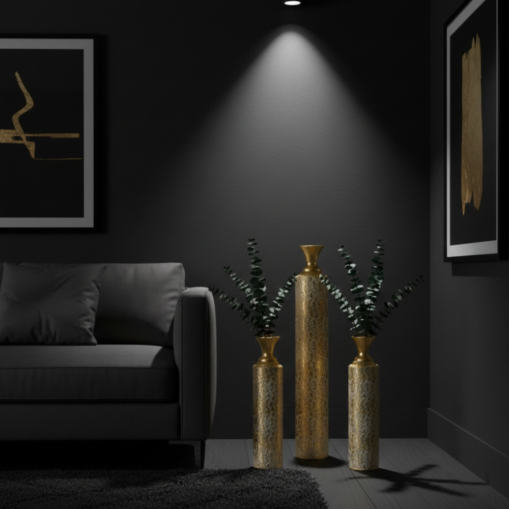 Juego de 3 jarrones de suelo de metal dorado y blanco con diseño de enredadera envejecida, altos y decorativos, para sala de estar.